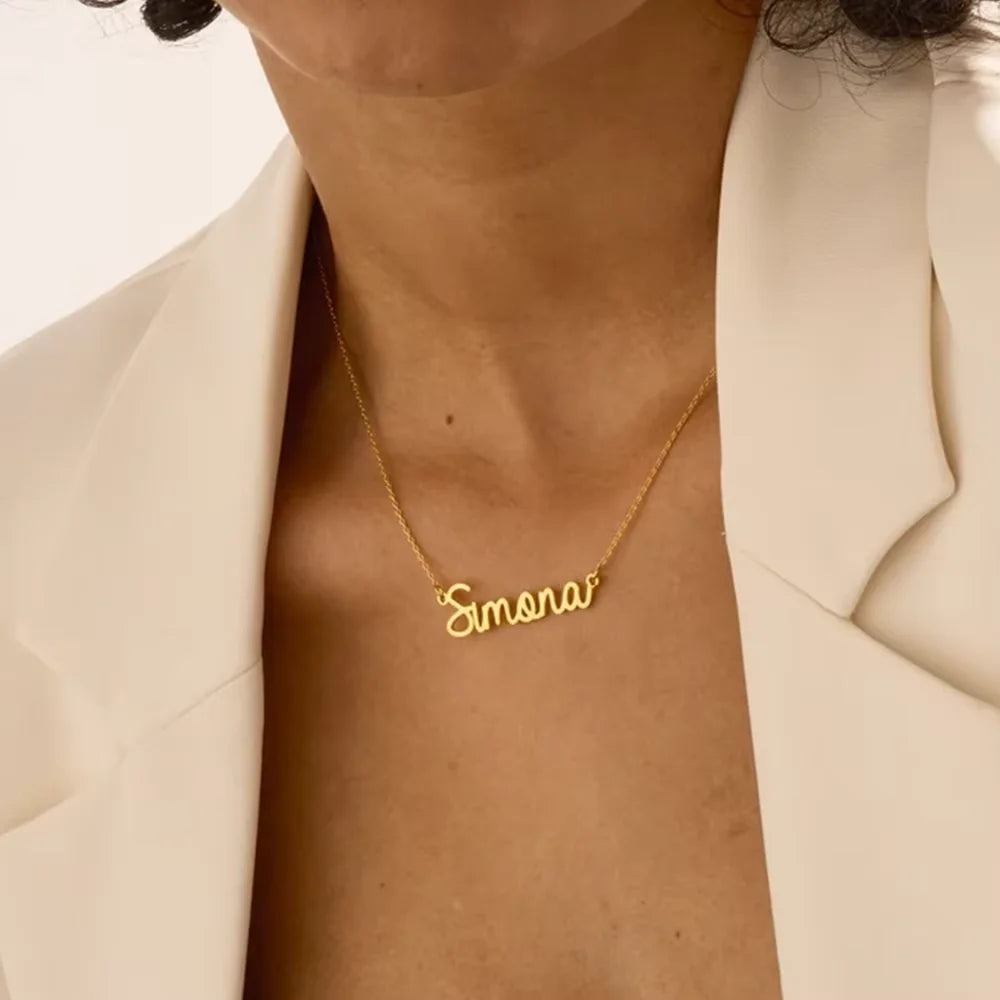 Collier personnalisé avec nom, pendentif minimaliste en acier inoxydable personnalisé, chaîne de clavicule, cadeau pour la Saint-Valentin